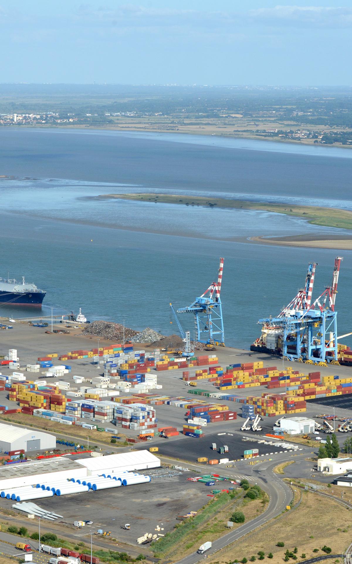 visitez-le-grand-port-maritime-saint-nazaire-une-visite-tonnante