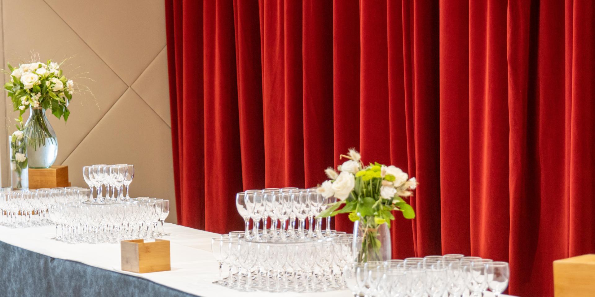 Salon du port, cocktail, tourisme d'affaires