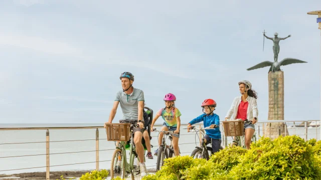 Balade à vélo sur le front de mer