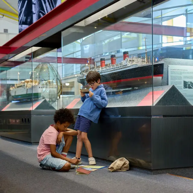Enfants en visite à l'Écomusée - Enquête au musée : les énigmes d'Henri Vince